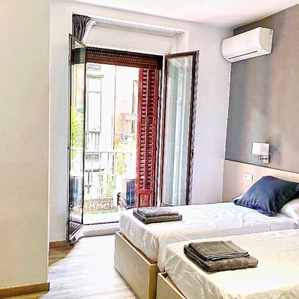 Hostal Madrid Camera doppia TWIN con balcone